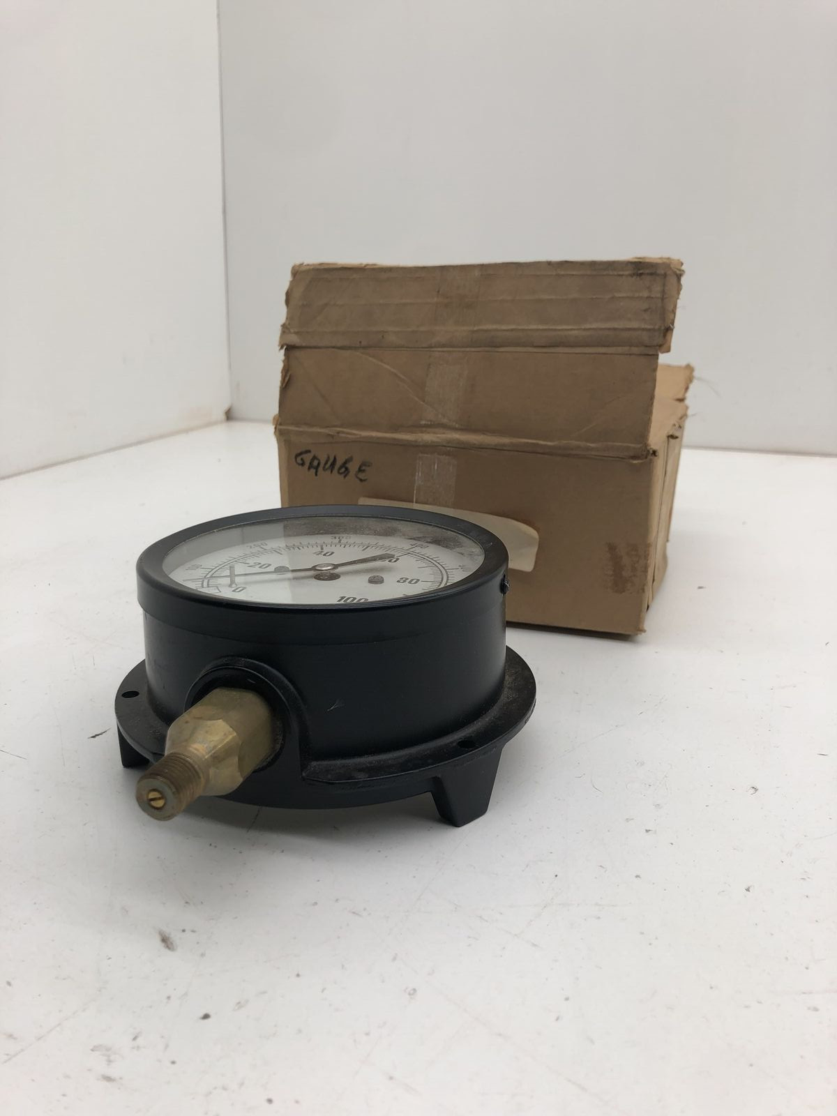 Marshall Town G10375 Gauge Range 0-100 PSI 0-700 kPa