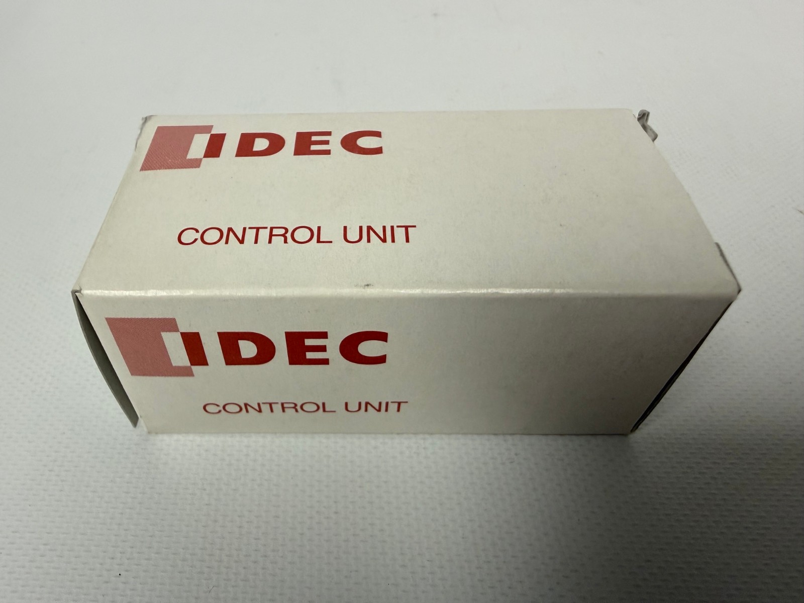 IDEC APW199D-R-24V CONTROL UNIT PILOT LIGHT RED NEW