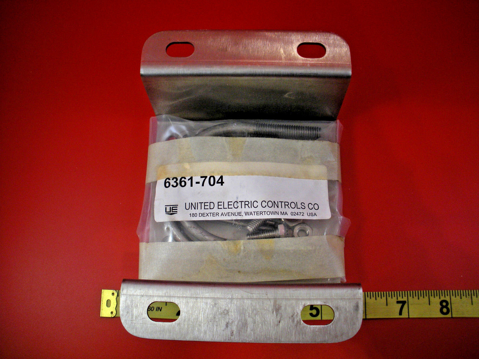 United Electric 6361-704 Surface Pipe Mounting Bracket Hardware Kit 6361704 New