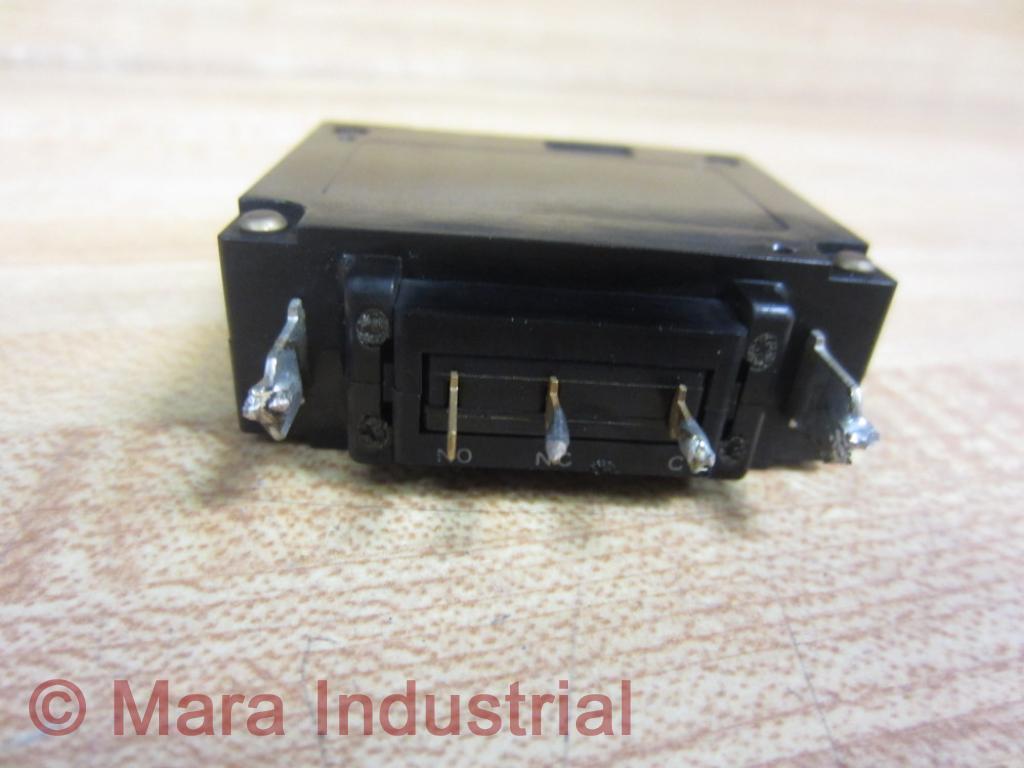 Izumi NRAS 1121F Circuit Protector