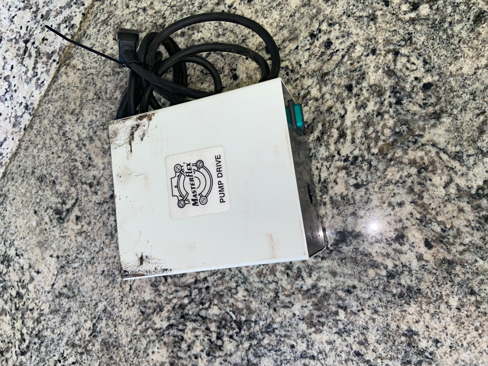 MASTERFLEX PUMP DRIVE 7540-30 115VAC 60HZ 30RPM (No Pump Head) – Used