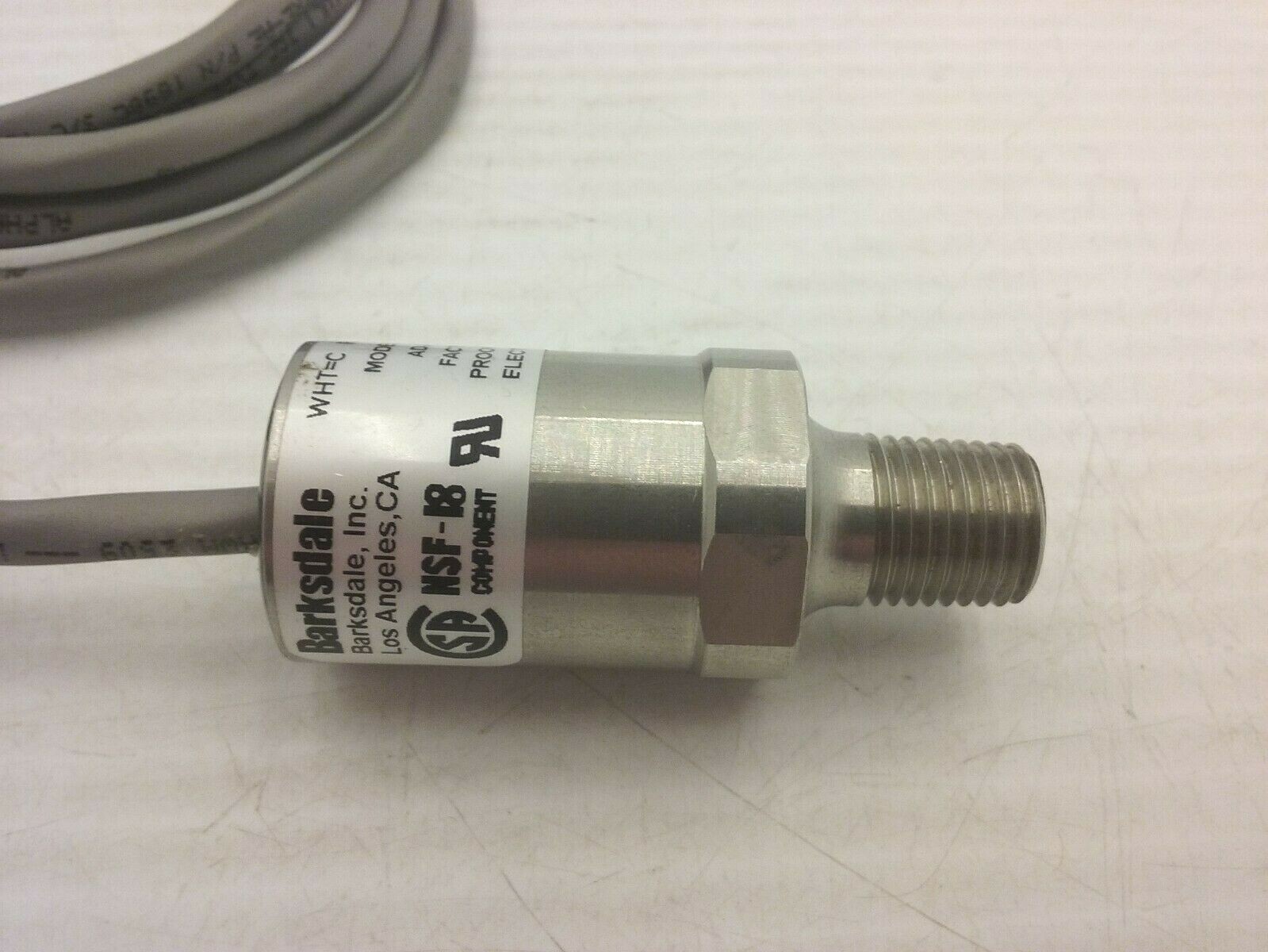 BARKSDALE 711S-14-2F-2F-W72 PRESSURE TRANDUCER ADJ 2-10PSI 5A 125/250 VAC