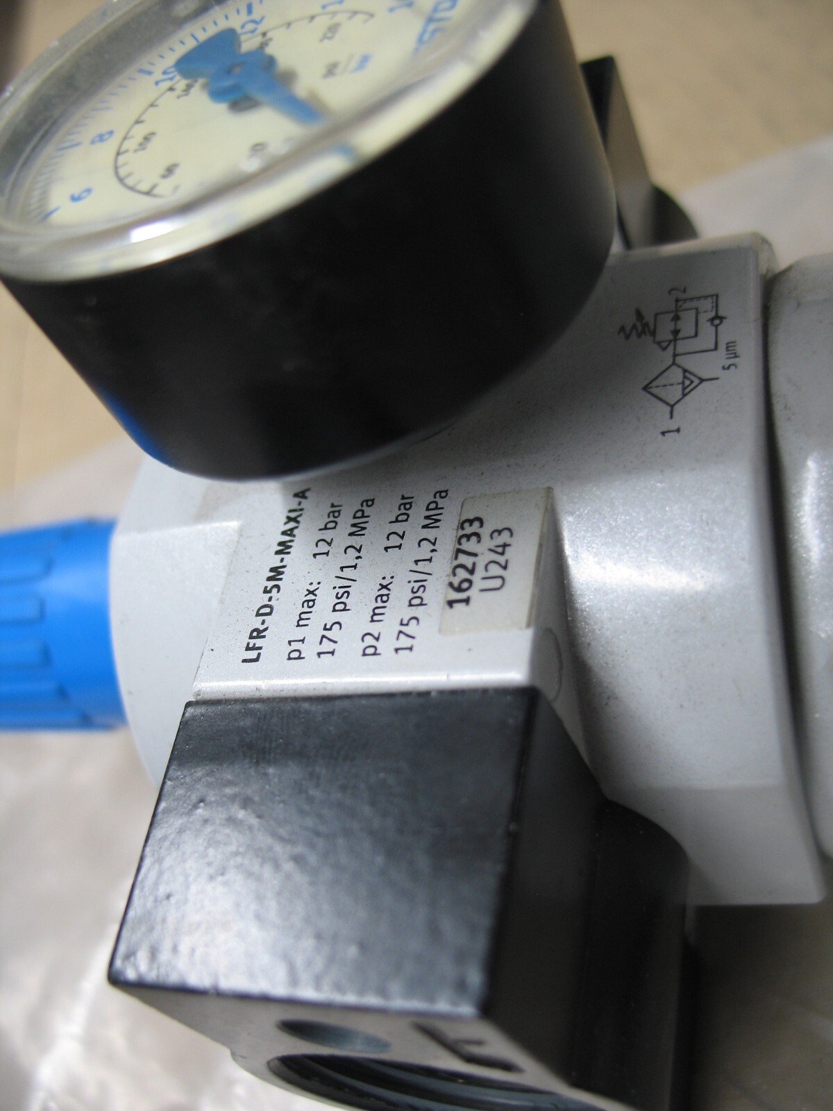NEW FESTO LFR-D-5M-MAXI-A (546468) 5uM FILTER REG 1180 CUFT/MIN 1″ PORT P9904