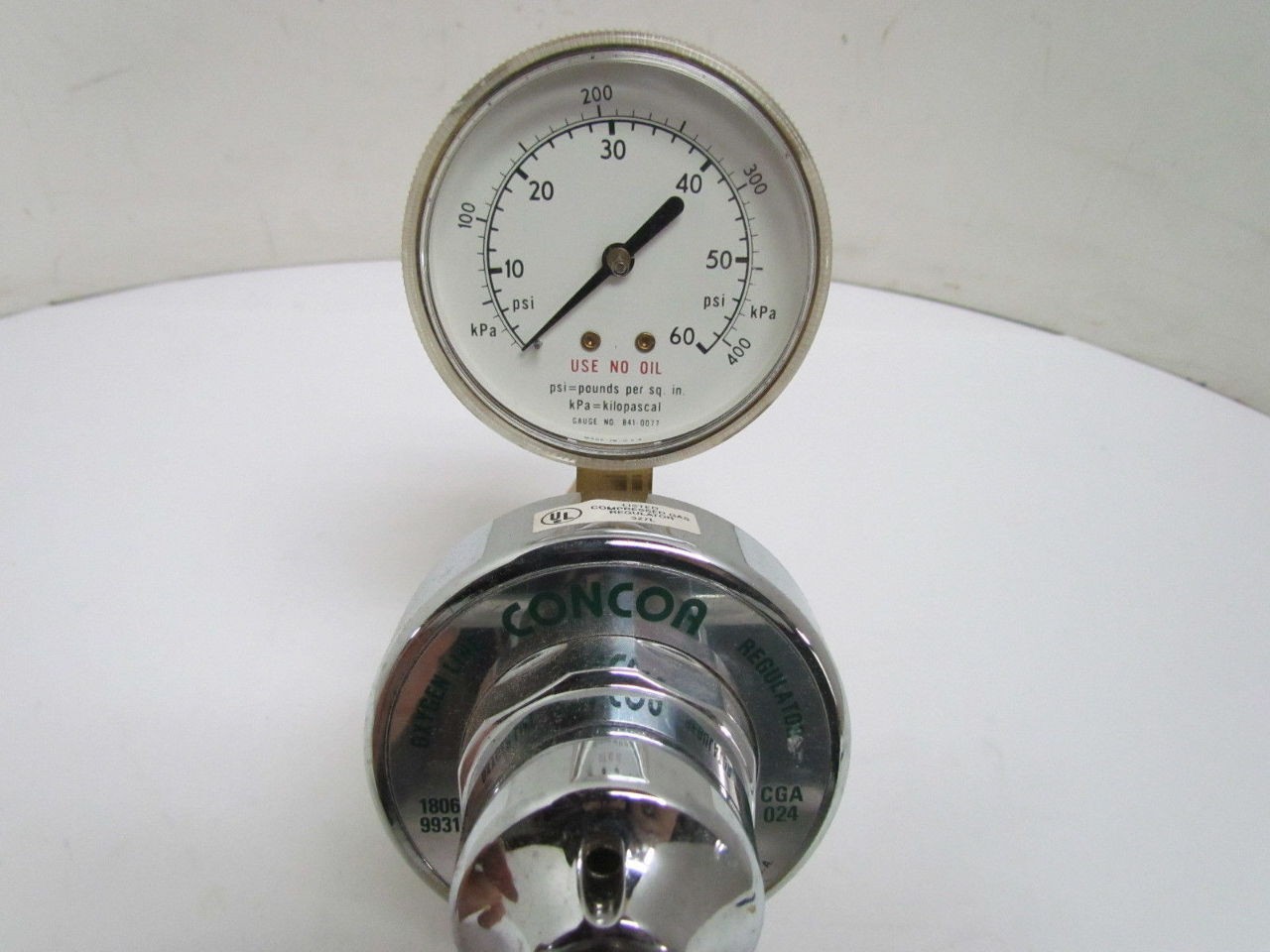 Concoa 1806 9931 Single Stage Station Regulator Oxygen CGA 024 40 PSI NIB