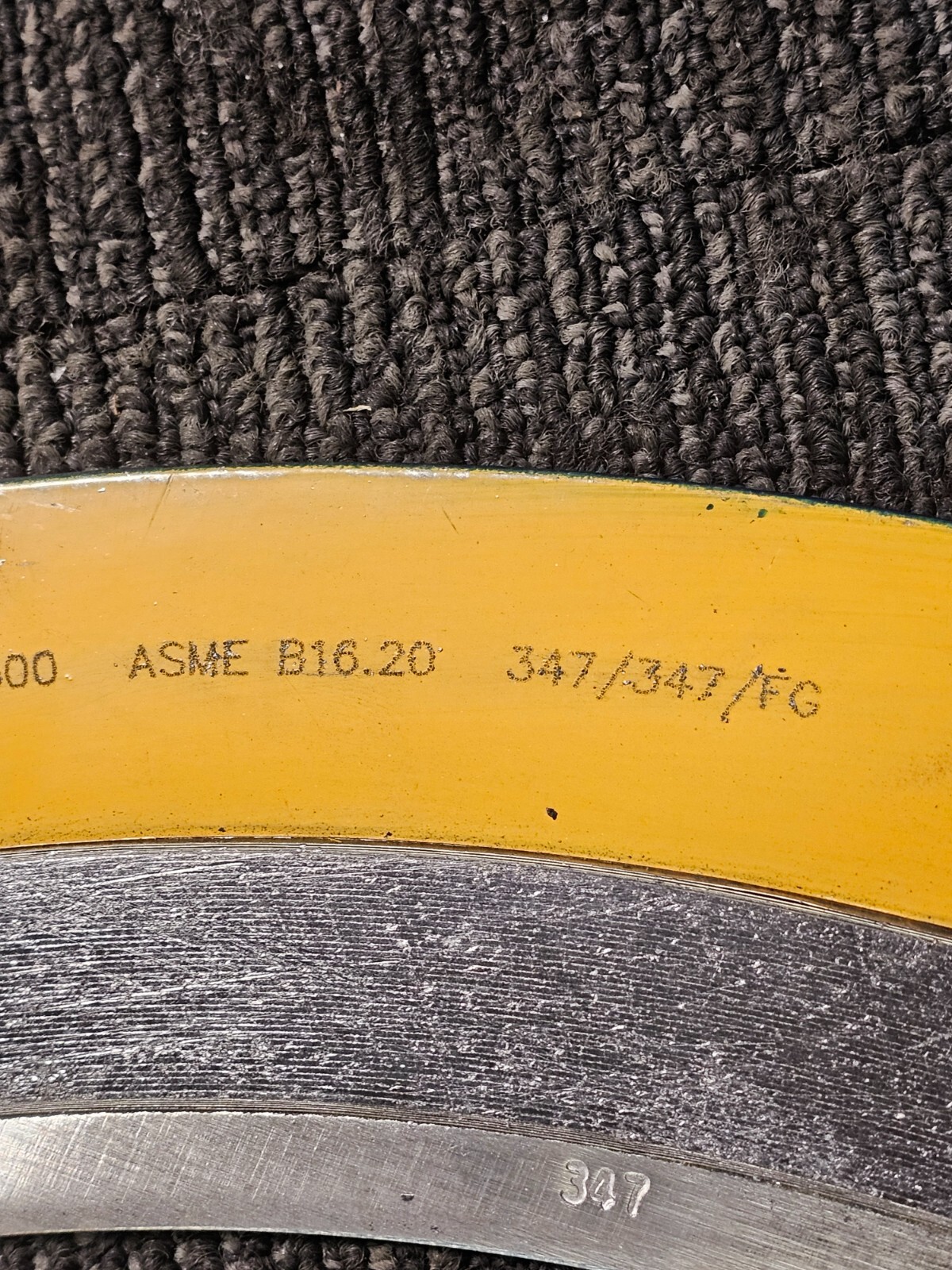 Flexitallic Spiral Wound Gasket 20″ 300 25.5″ ASME B16.20 347/347/FG Yellow