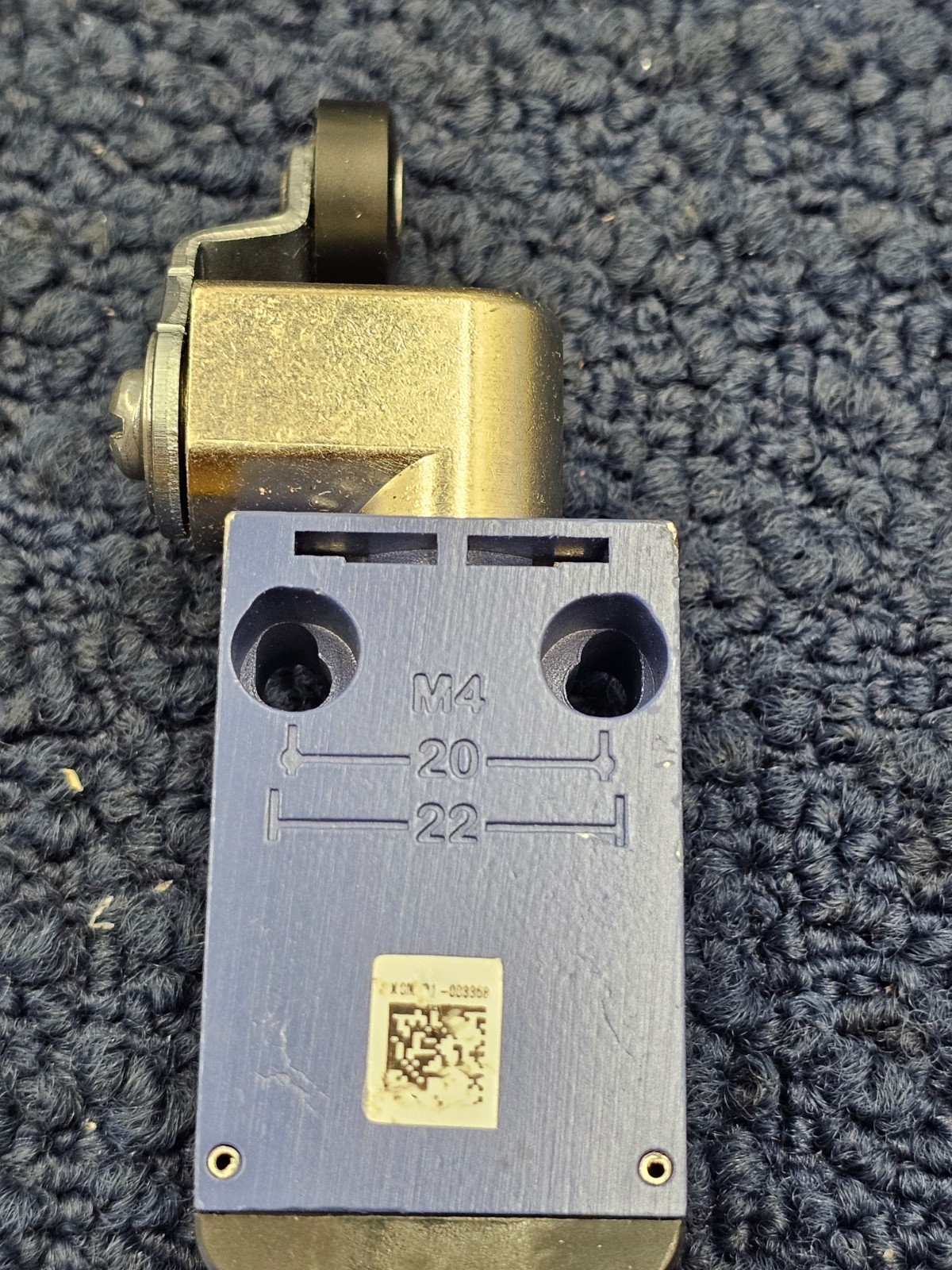 Telemecanique XCMV2125D44RVSR Sensor Limit Switch