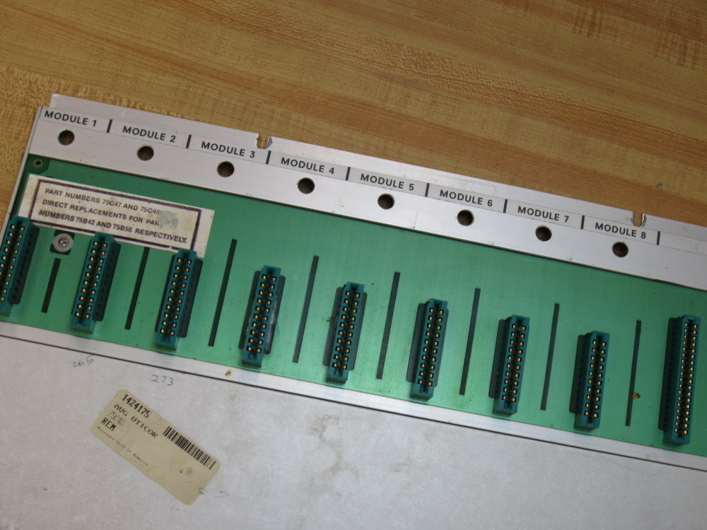 Uticor 75C48 8-Slot Chassis Rack 75C47