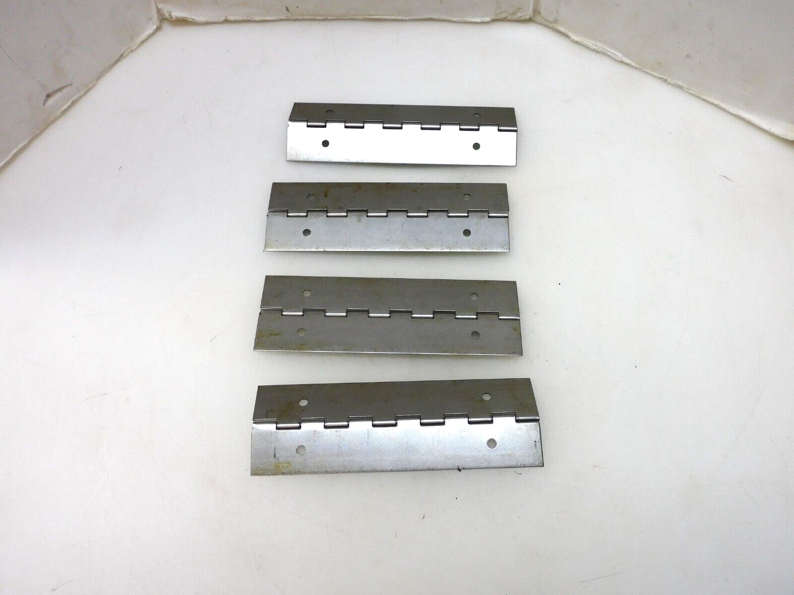 LOT OF 4 NO NAME 2″ X 6″ PIANO HINGE 2 HOLE 3/16″ .040 THICKNESS