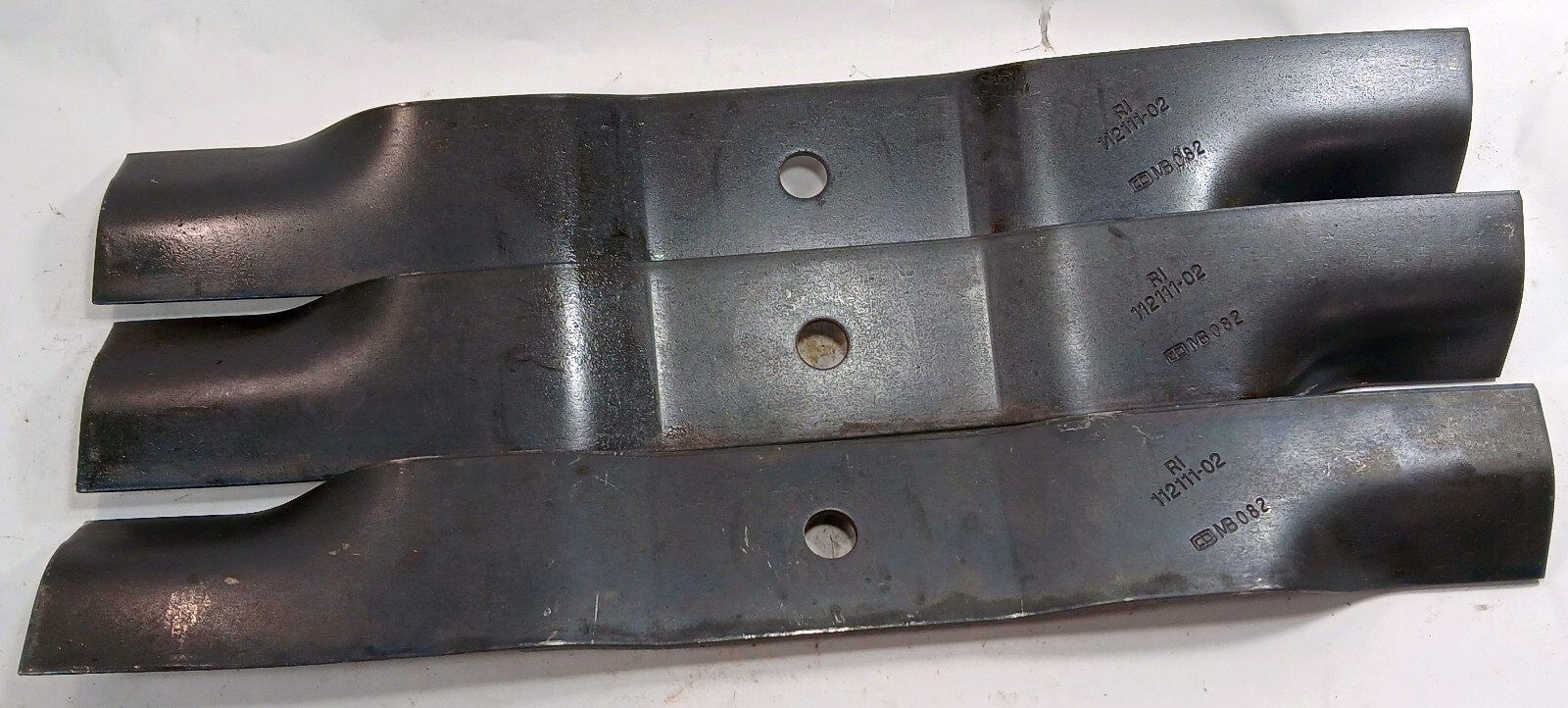 3 NEW UNBRANDED RI 112111-02 BOBCAT ZERO TURN MOWER BLADES NNB ***MAKE OFFER***