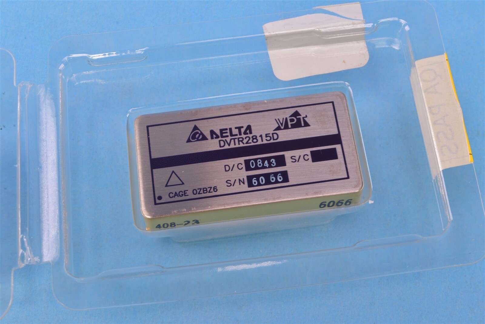 Delta High Reliability Hybrid Mil-Spec DC-DC Converter 50VDC 40W DVTR2815D