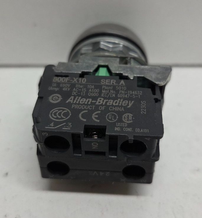 NEW NO BOX! ALLEN-BRADLEY 1NO ILLUM GREEN MOMENTARY PUSH BUTTON 800FM-LF3MN3GX10