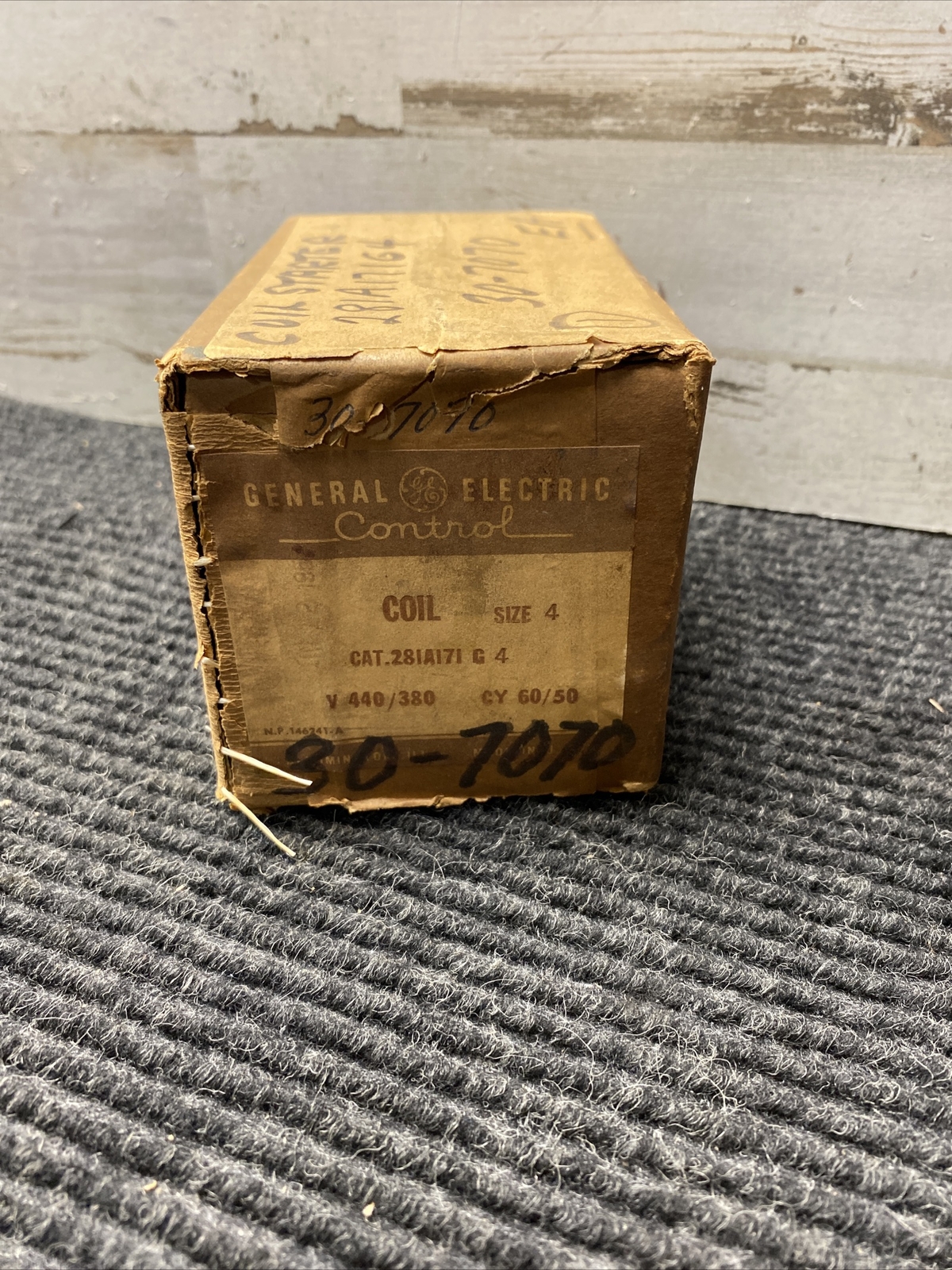 NOS OPEN BOX GENERAL ELECTRIC 281A171G4 COIL Size 4 440/380