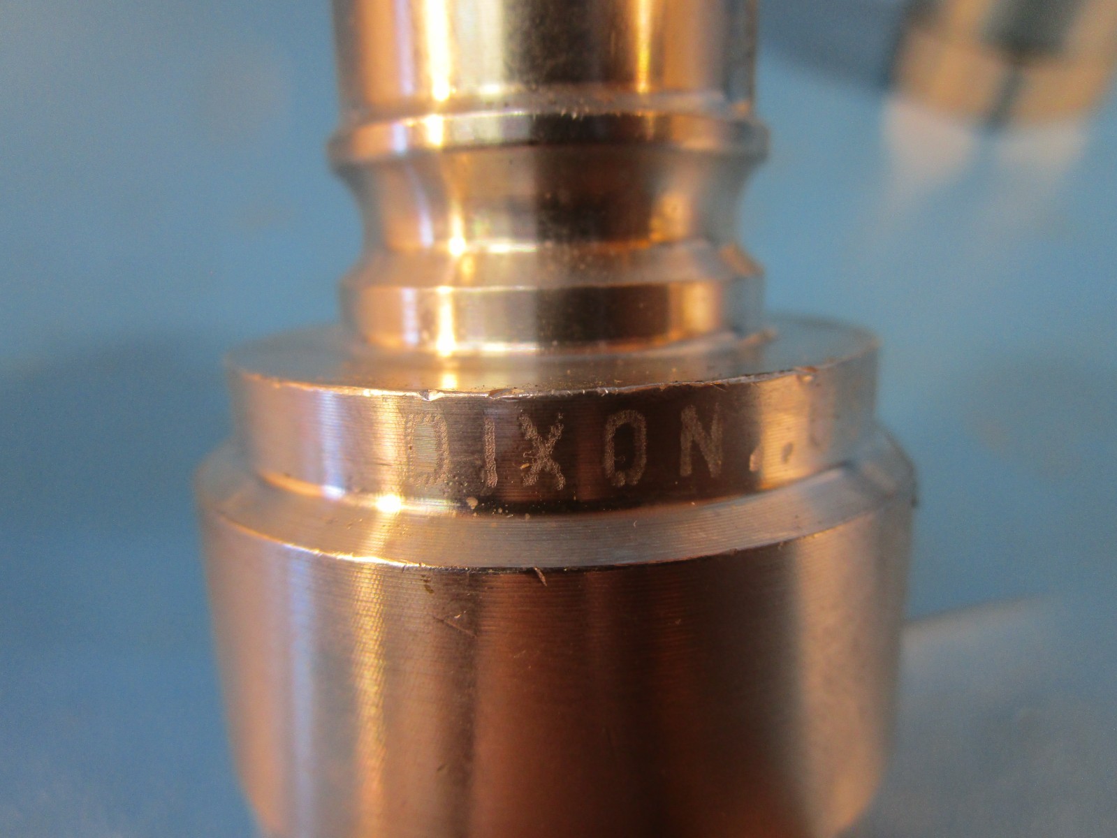 LOT OF 2 USED DIXON V6F6-ss, V-Series Hydraulic Quick Disconnect Coupling with 3