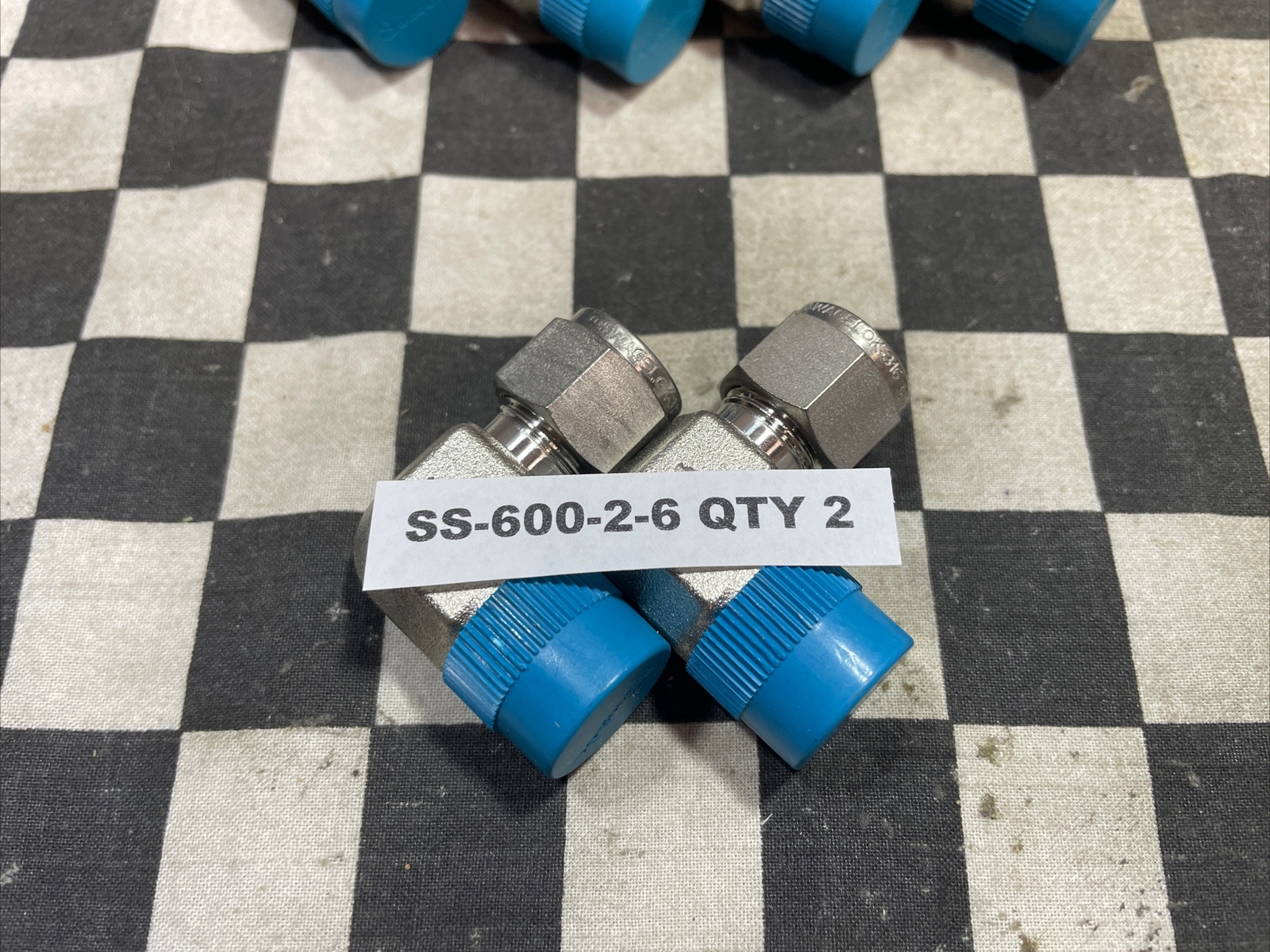 SWAGELOK SS-810-2-6, SS-810-2-4, SS-600-2-6, SS-600-2-4, LOT OF 9#163916