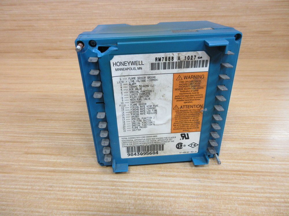 Honeywell RH7888 A 1027 Burner Control RH7888A1027 W/O Dust Cover