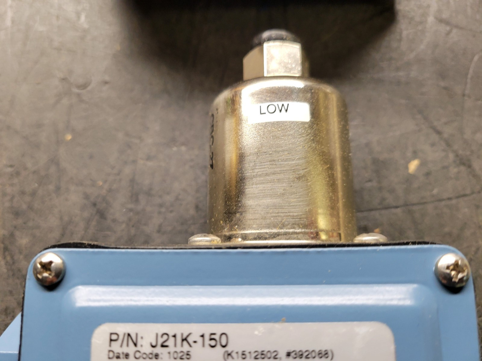 United Electric Controls J21K-150 Pressure Switch.