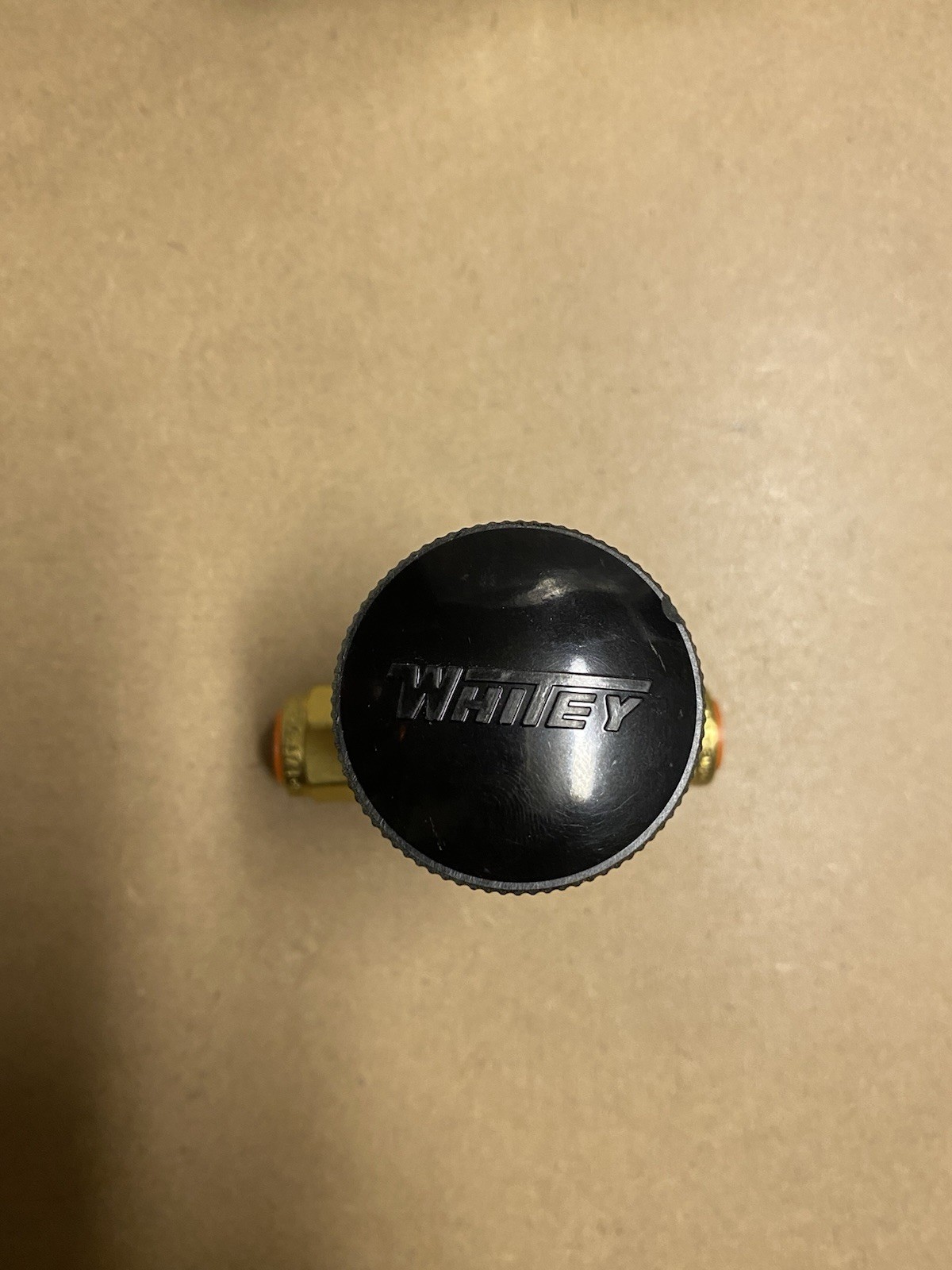 Whitey Swagelok B-1VS4-W1, B1VS4W1, Needle Valve, 0.37 Cv, 1/4″