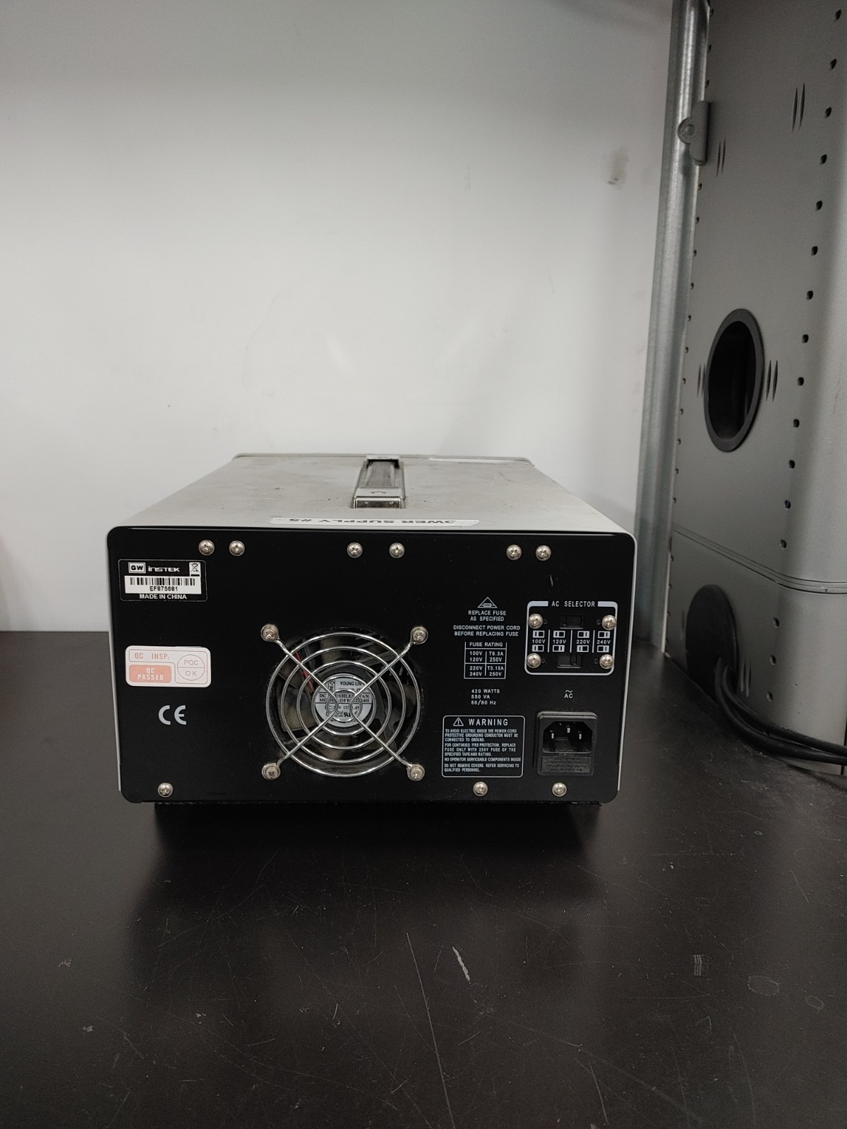GW INSTEK GPC-3030D Dual Tracking with 5V Fixed Laboratory DC Power Supply
