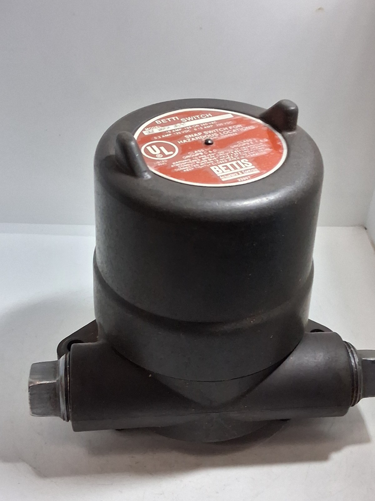 BETTI 3R 022 AFC SNAP SWITCH 0.3AMP 125VDC 0.15A 250VDC HAZARDOUS LOCATION NNB
