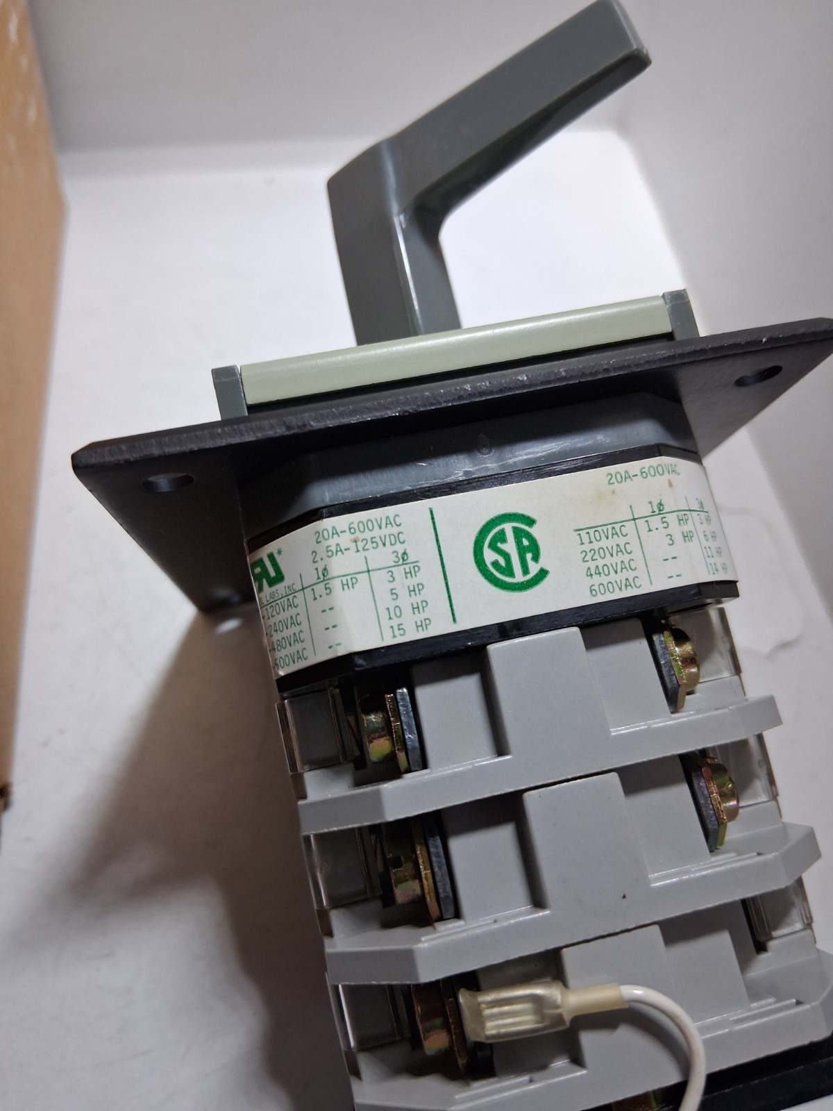 ELECTRO SWITCH 20PZD-125204-002 ROTARY CAM SWITCH 2 POSITION 20A 600VAC NIB