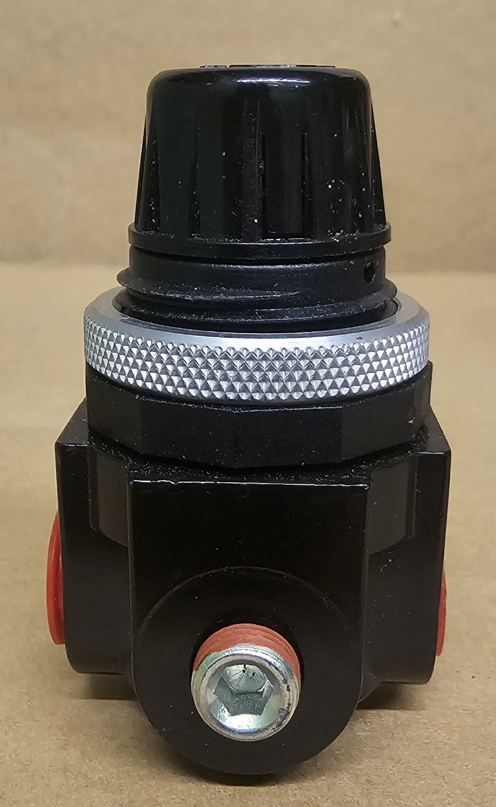 ARROW PNEUMATICS R162-S11 1/4″ Mini Regulator