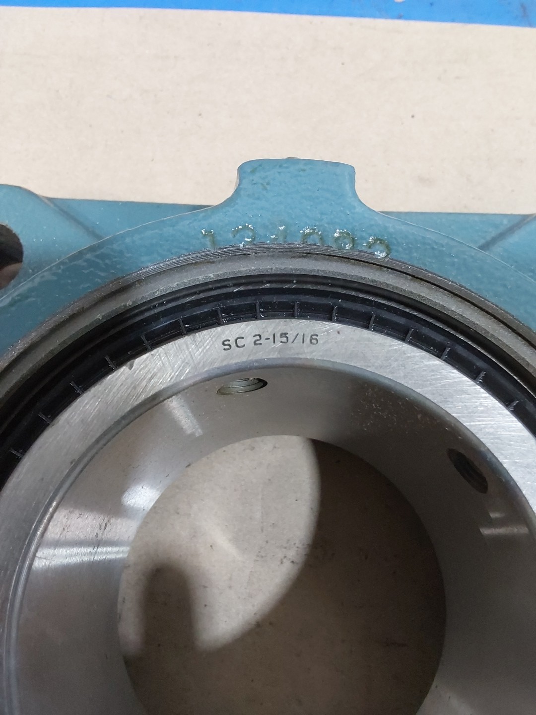 DODGE 126196/ 124083 4 BOLT FLANGE W/ SCM 2-15/16″ BORE F4B-SCM-215