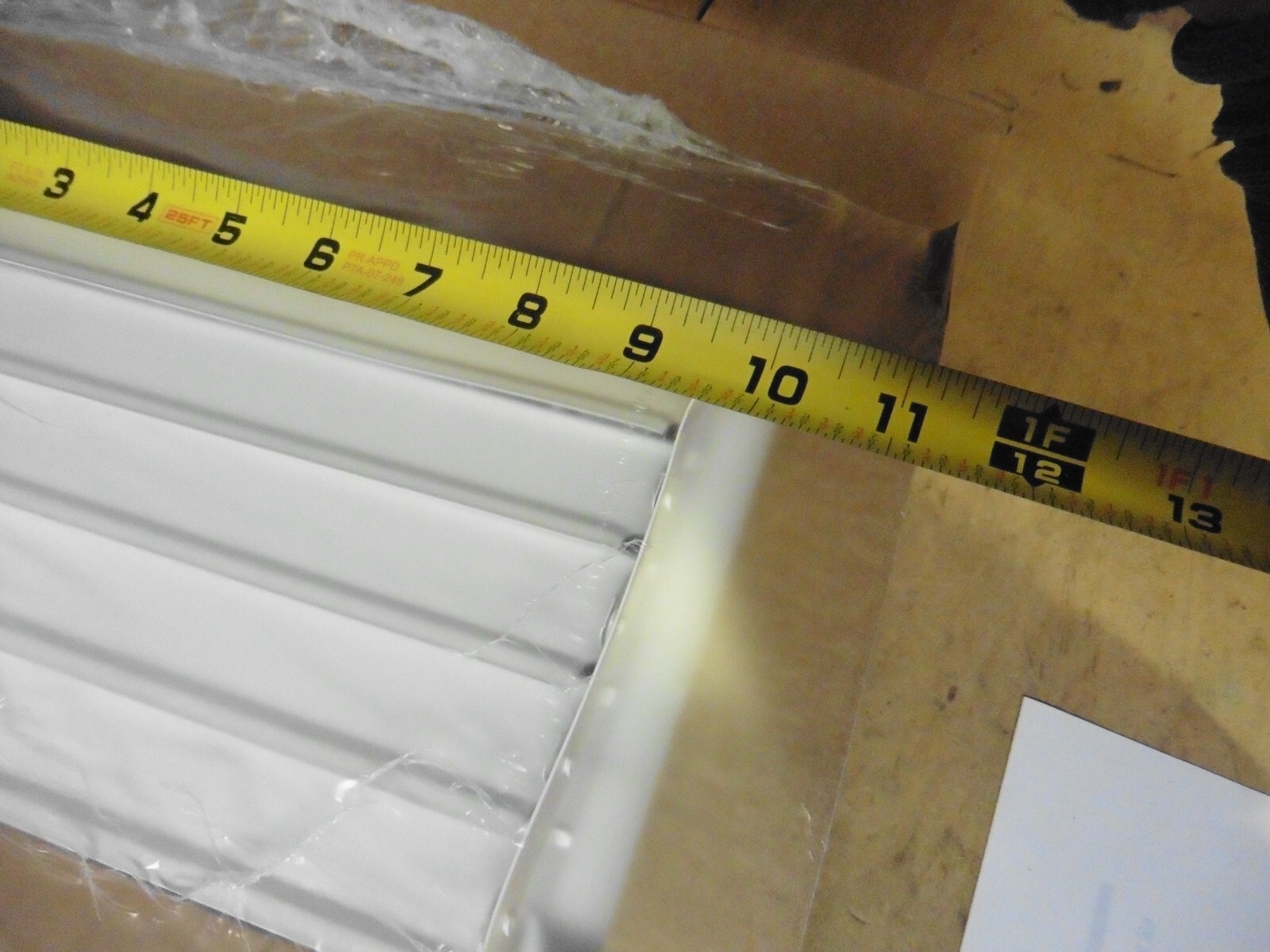 Krueger 800V F22 Grill vent adj diffuser Neck 10″x6″ Register white face =12×8