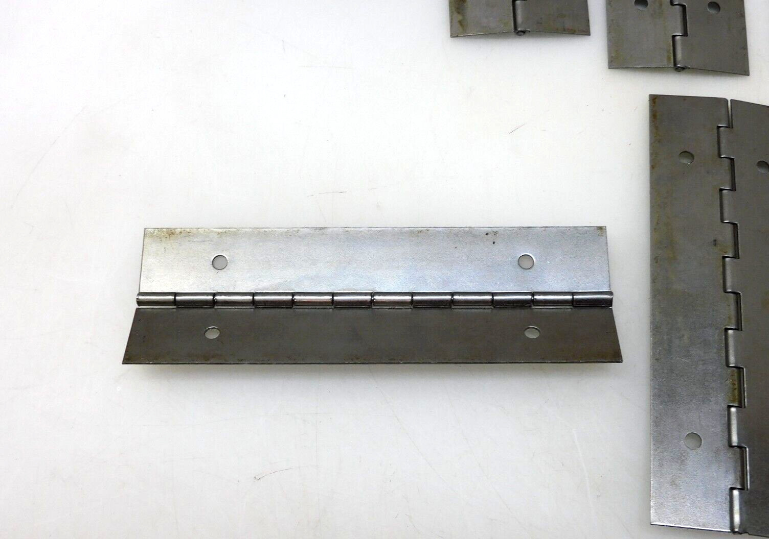 LOT OF 8 NO NAME 2″ X 6″ PIANO HINGE 2 HOLE 3/16″ .040 THICKNESS