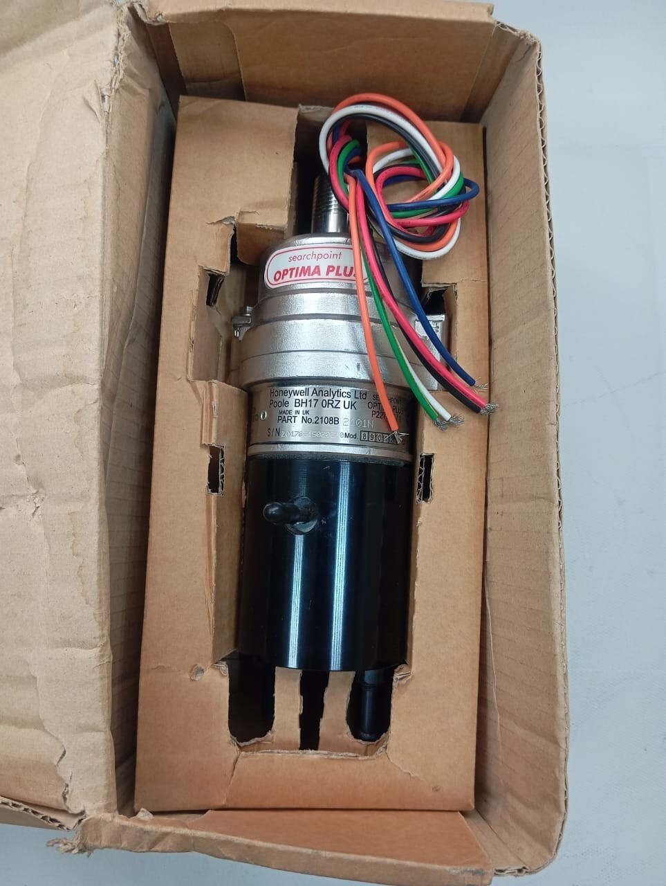 Honeywell / Searchpoint Optima Plus Point Infrared Gas Detector / 2108B2101N