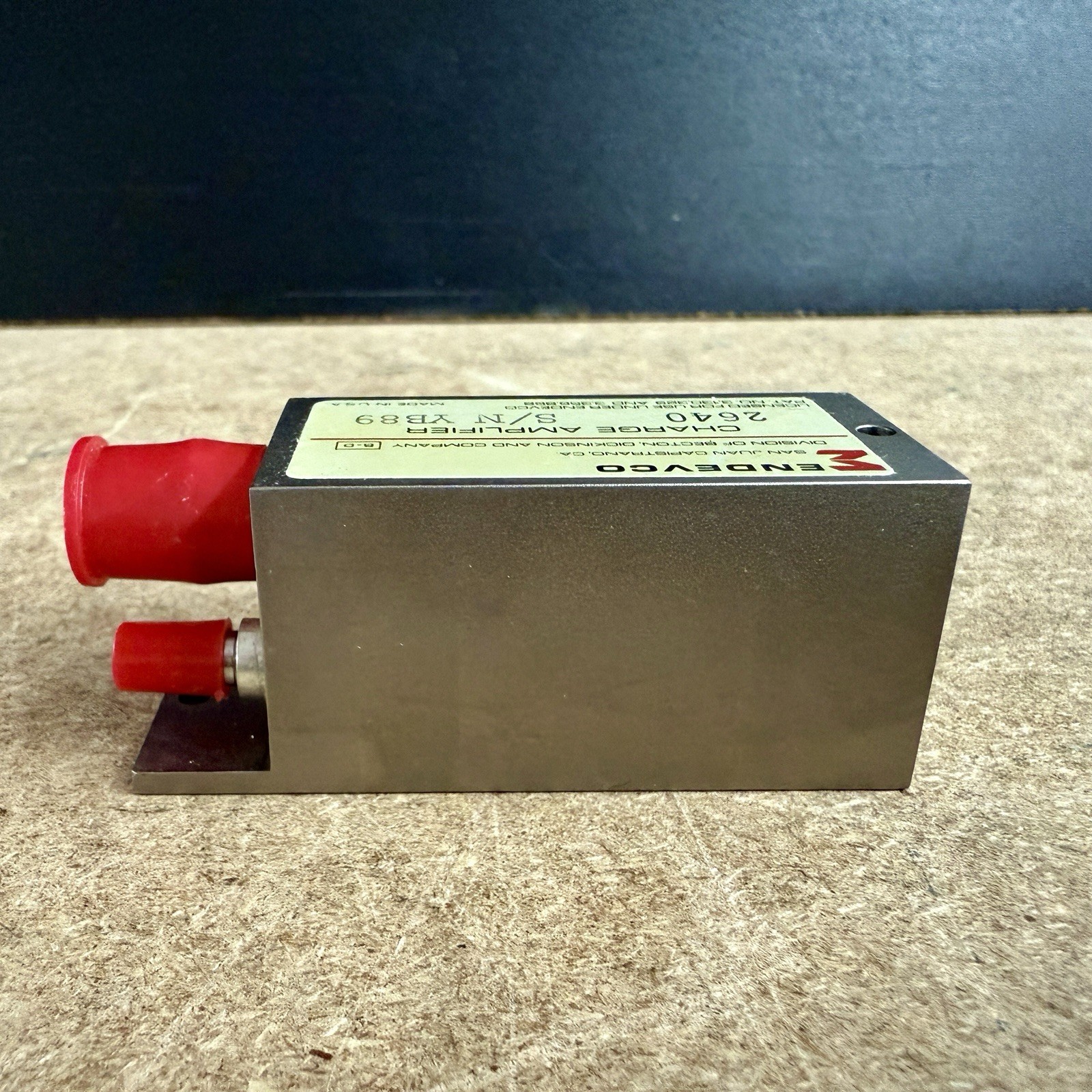 Endevco Charge Amplifier 2640 Vintage Becton Dickinson Test Equipment