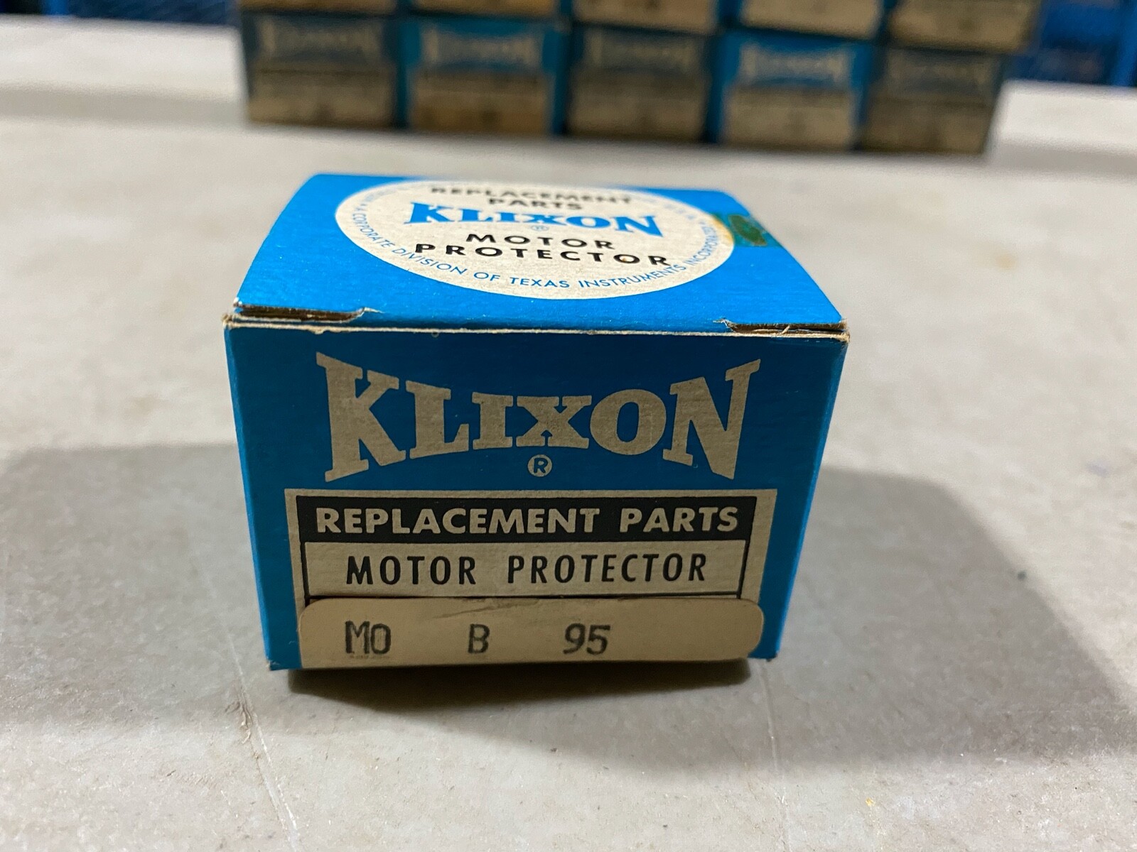 One (1) KLIXON Automatic Overload Motor Protector B95 NOS in box
