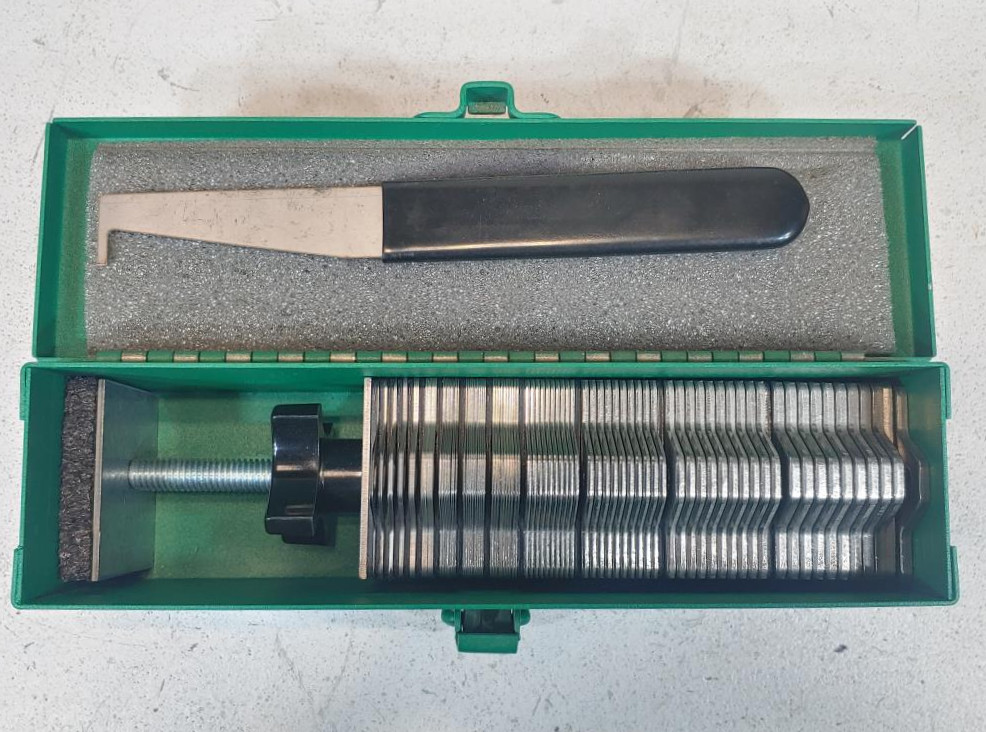 Maudlin Slotted Shim Assortment Kit “A” Bolt Size 1/2″