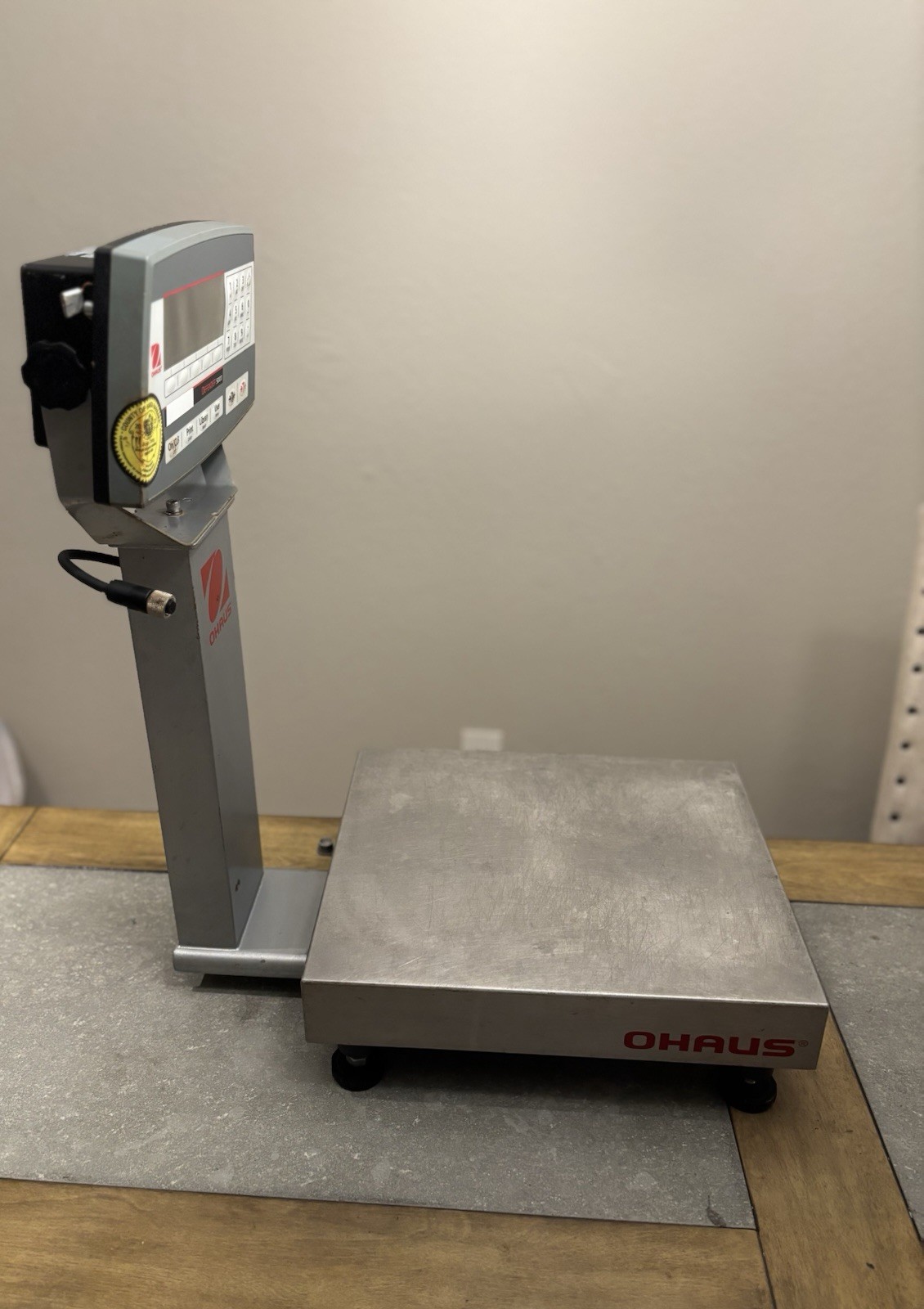 Ohaus Defender 5000 TD52PScale with D25RTR BASE. 50lbs Capacity. 30Day Warranty