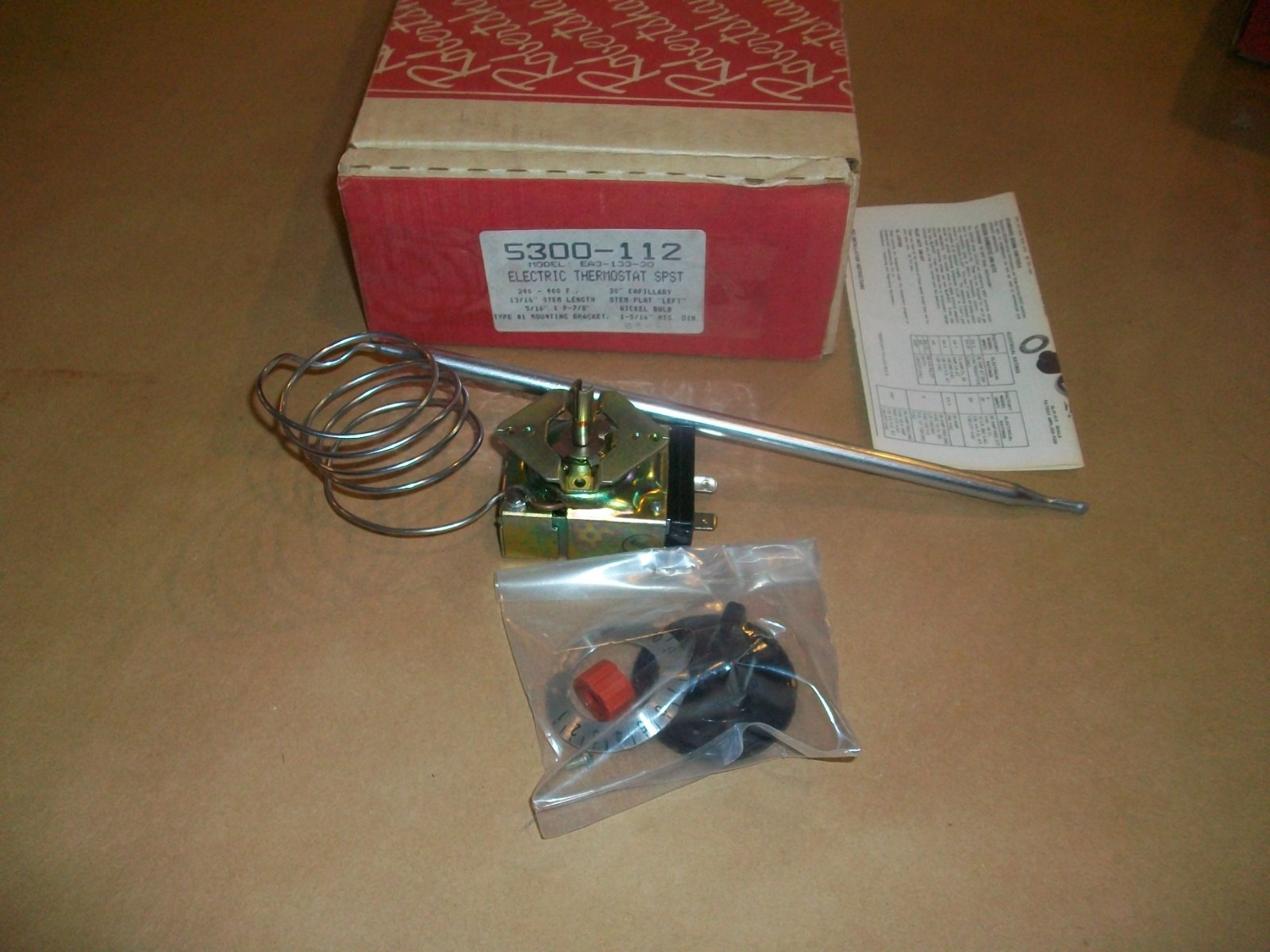 Robertshaw Electric Thermostat 5300-112 / EA3-133-30 240°-400° 30″ CAP NEW