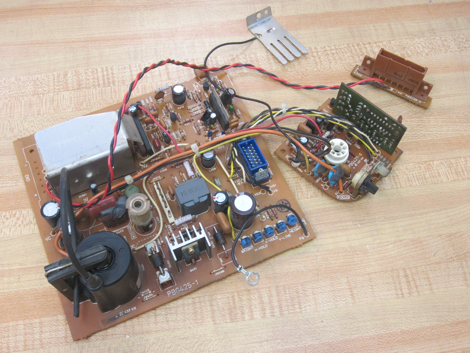 Totoku Electric PBG425-1 Power Supply PBG4251 W/PBG427-0 & PBG429-0