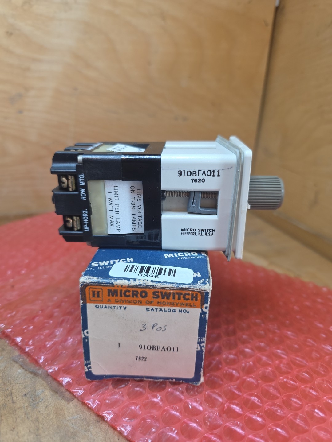 Micro Switch 910BFA011 Selector Switch 3 Position NEW