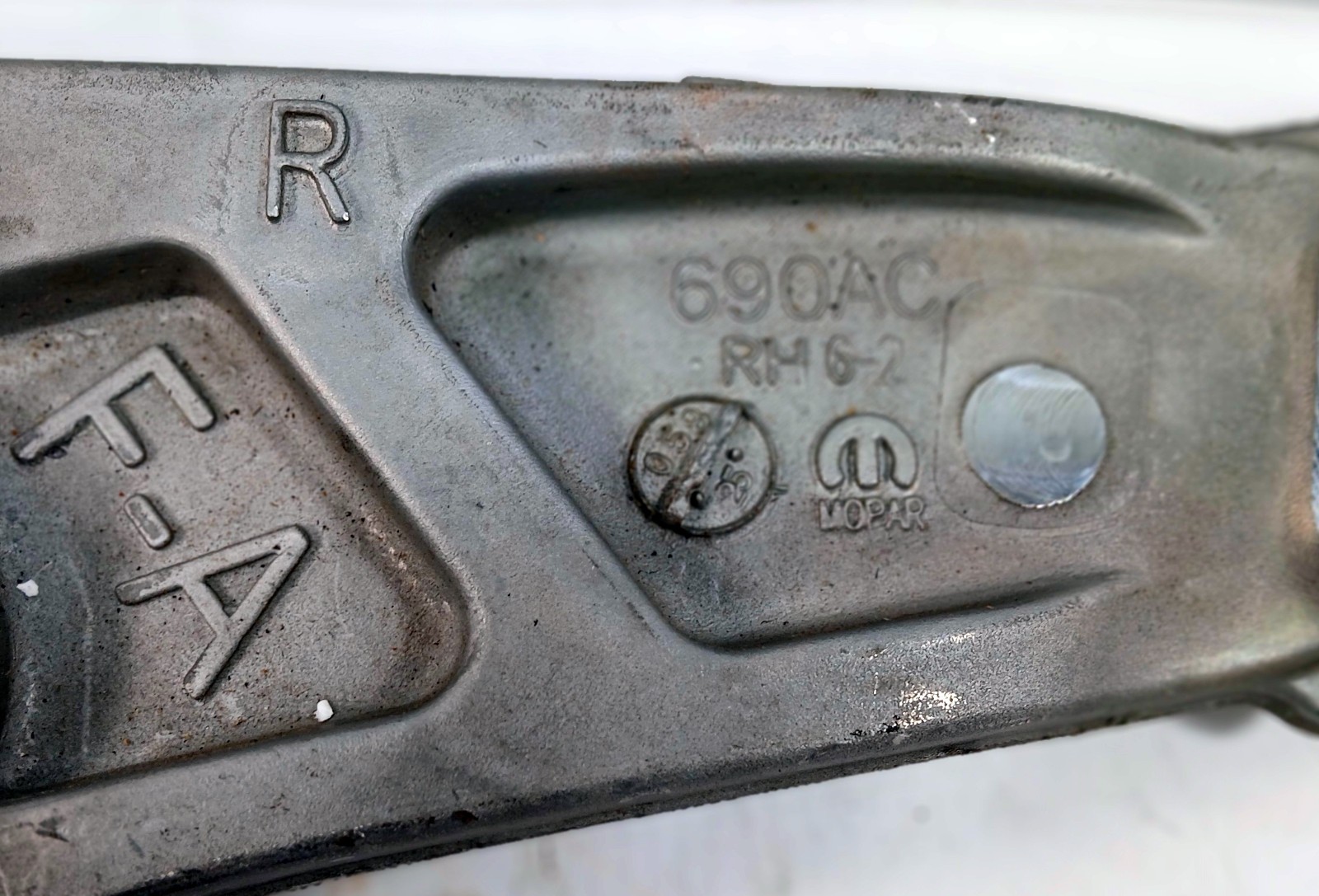 1 NEW MOPAR 690AC SUSPENSION CONTROL ARM NNB ***MAKE OFFER***