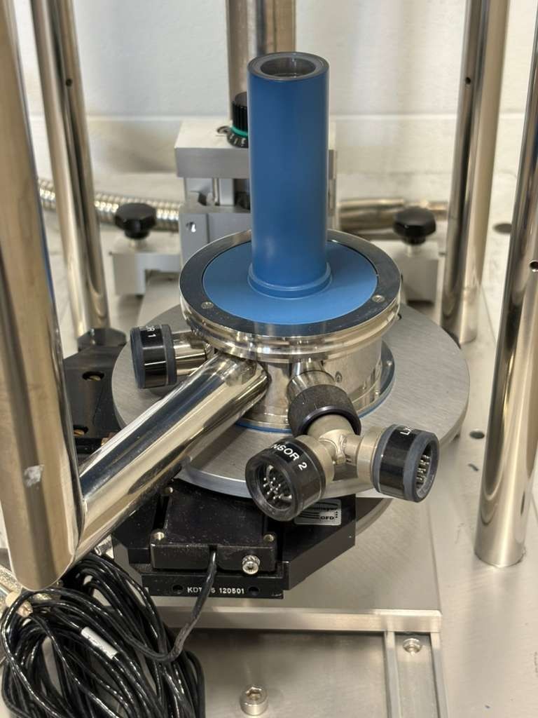Oxford Instruments Newport Continuous Flow Liquid Helium Cryostat Part M-370-RC