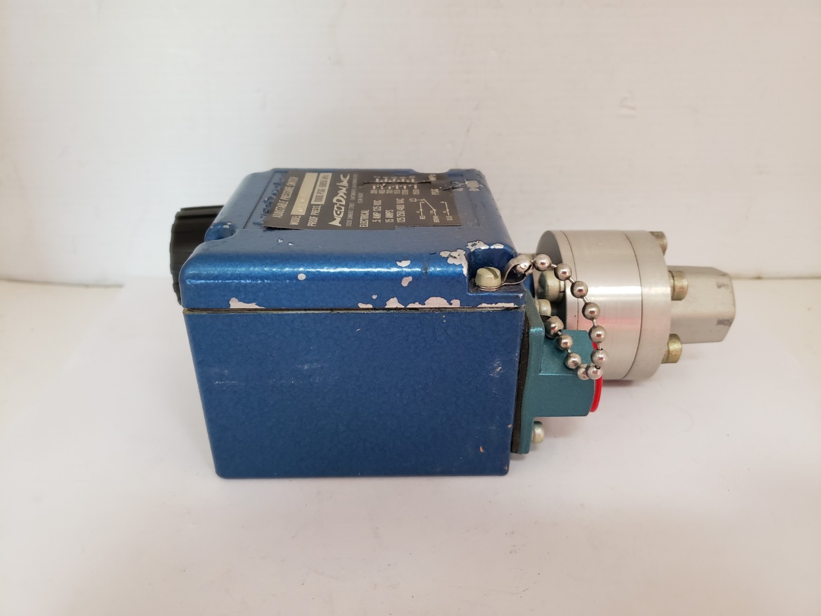 NEO-DYN 201P1-3C3BK PRESSURE SWITCH 200-1500PSI