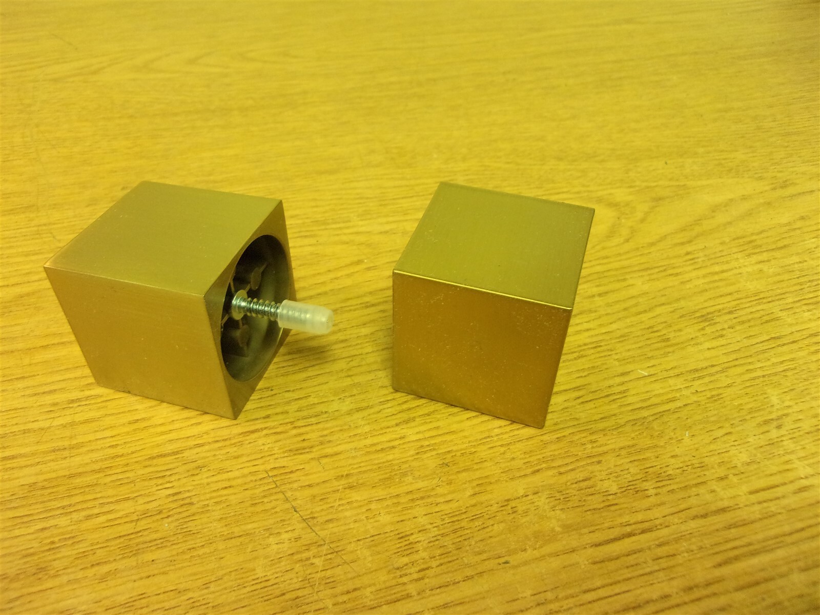 NEW Kirsch Square End Cap 2-1/4″ Gold Set of 2 *FREE SHIPPING*