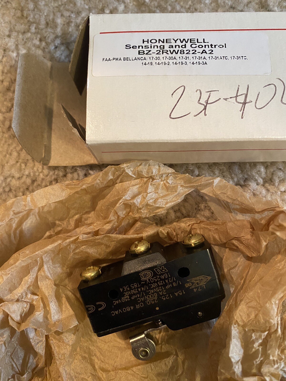 Micro Switch BZ-2RW822-A2 Honeywell Switch BZ2RW822A2 New in Box
