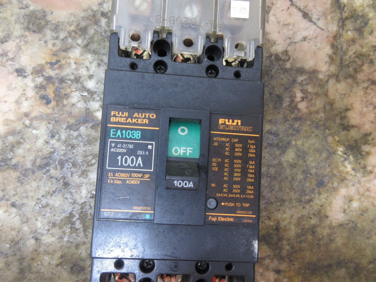 FUJI AUTO BREAKER EA103B 100A 100 AMP