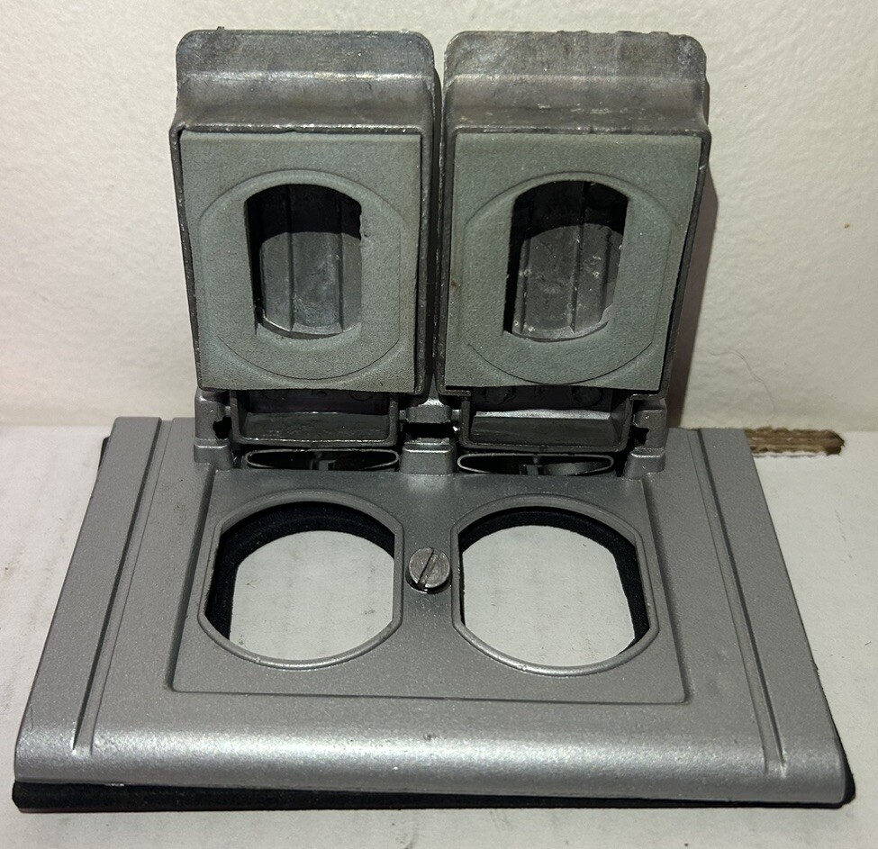 Slater Flip Lid #3780 Weather Resistant Plate With Gasket NOS