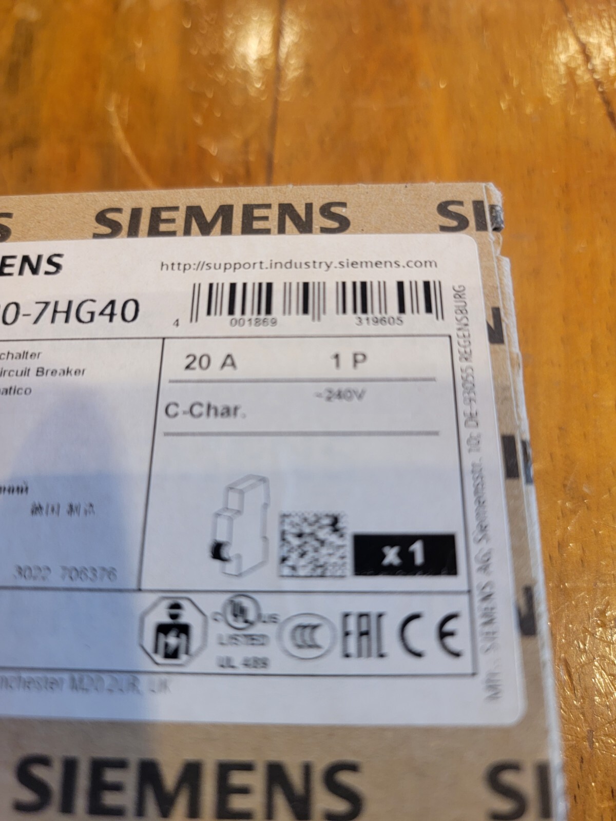 SIEMENS Circuit Breaker 5SJ4120-7HG40