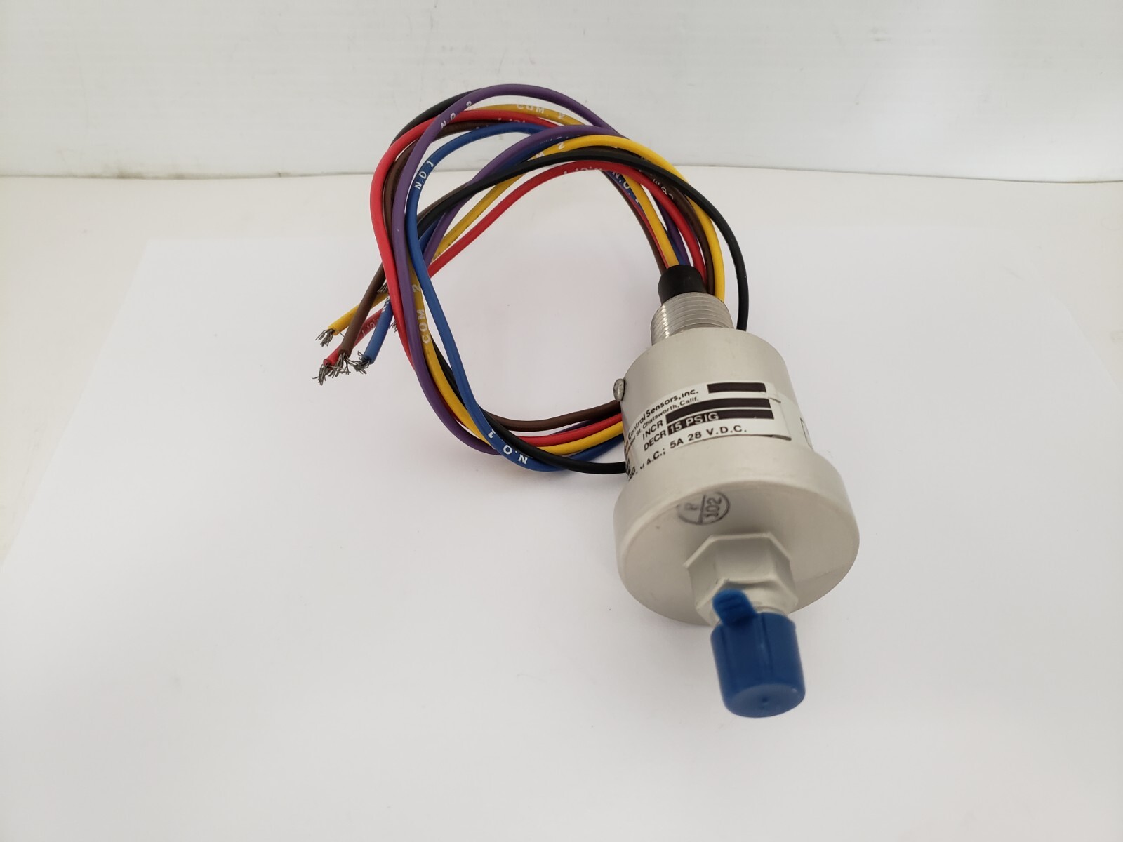 CCS 611GM1 PRESSURE SWITCH 500 PSI 125/250V AC 6 WIRES NNB