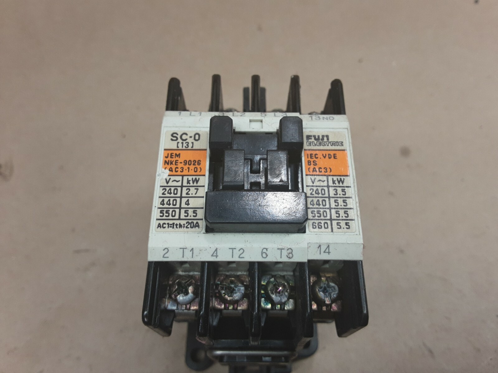 FUJI ELECTRIC SC-0 4NC0F0 20A 380-440V #1010A43
