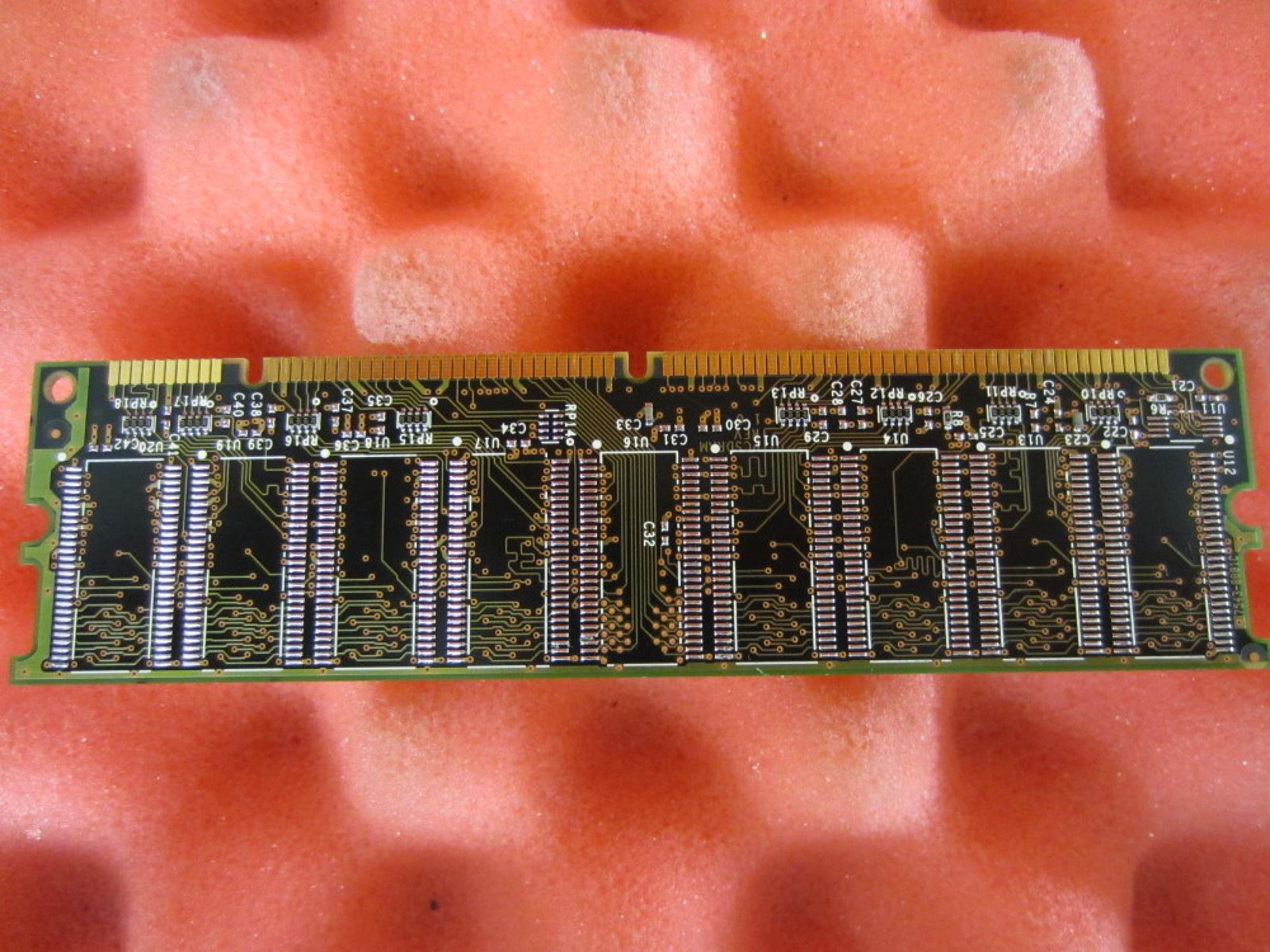 Compaq TM8TT64JPN-8A PC100-322-620 64Bit SDRAM