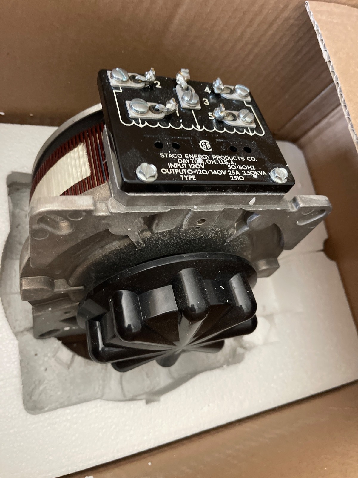 STACO ENERGY 2510 variable transformer new