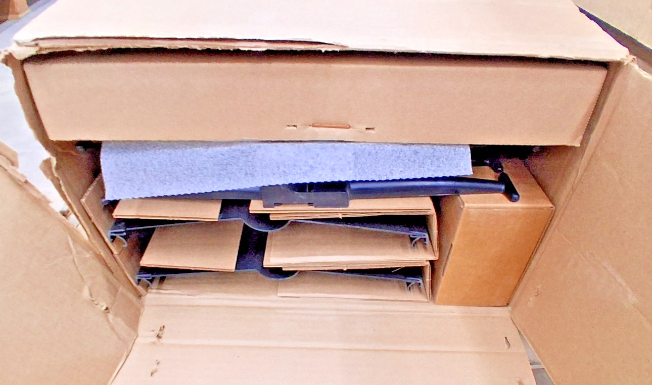 Chatsworth Products 13915-703 Velocity Vertical Cable Manager