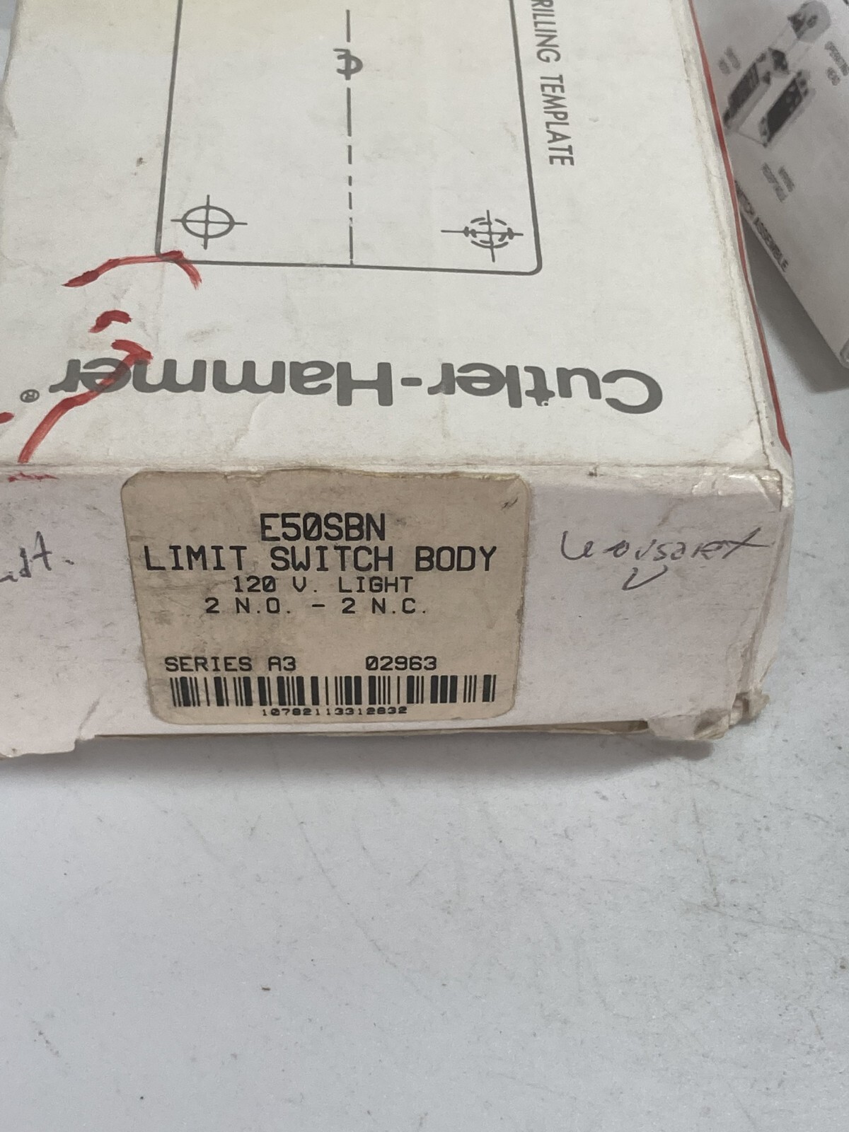 CUTLER HAMMER E50SBN LIMIT SWITCH BODY 2NO/2NC 120V LIGHT SERIES A3 NIB